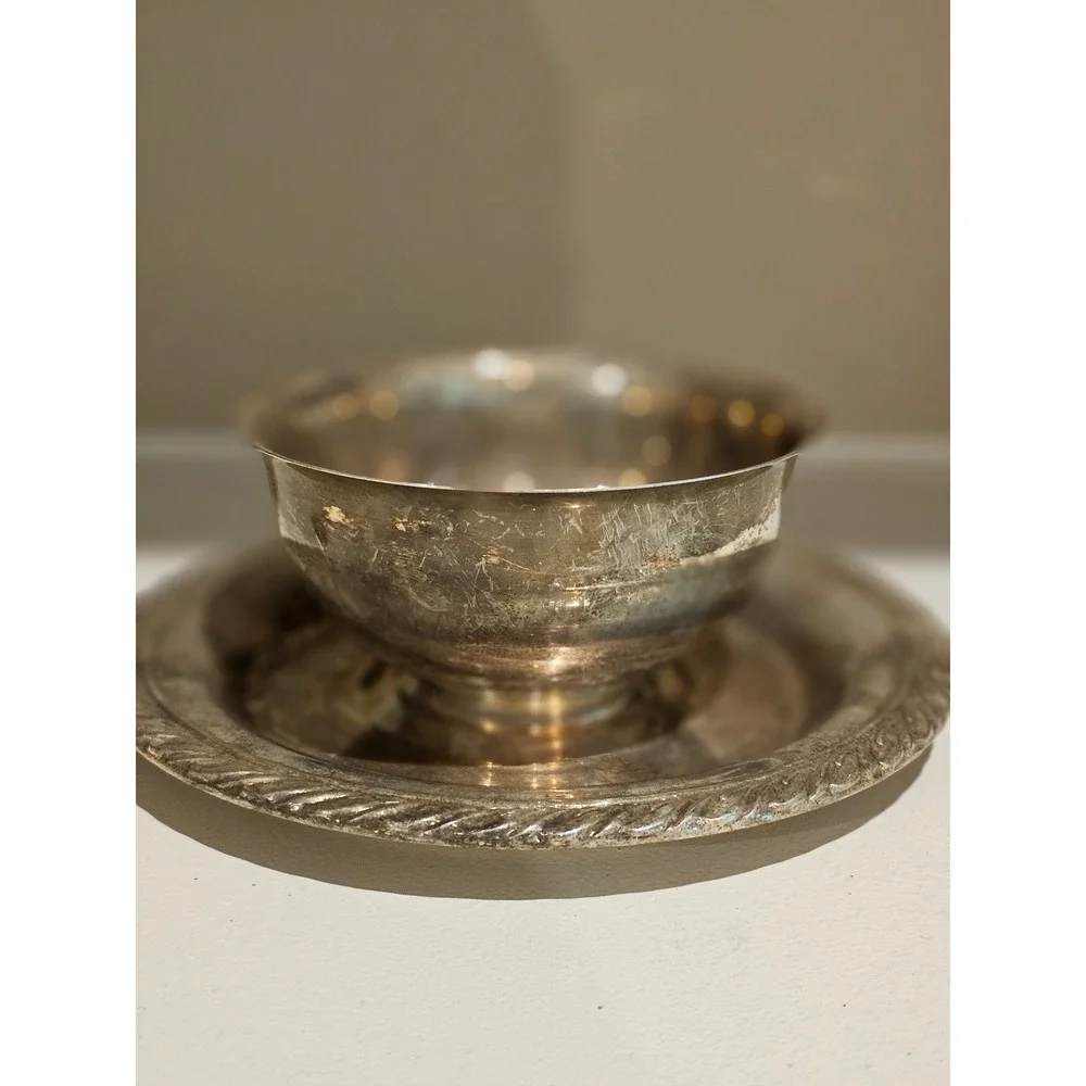 Vintage Oneida USA‎ Silver Plated Footed Bowl and Rope Edge Underplate Set